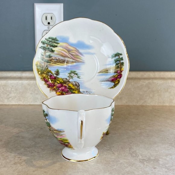 Queen Anne Ye Banks And Braes Bone China Tea Cup And Saucer Set - Picture 4 of 10